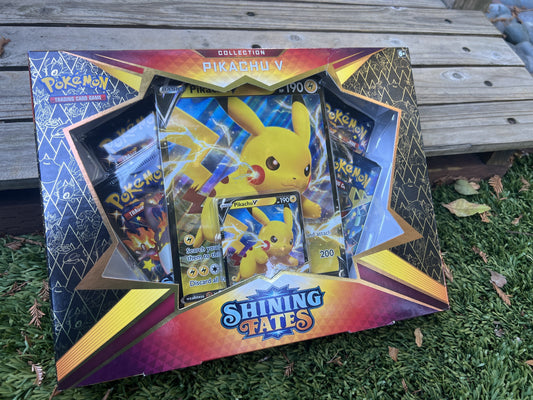 Pokemon Shining Fates Pikachu V Box Set - 4 Booster Packs